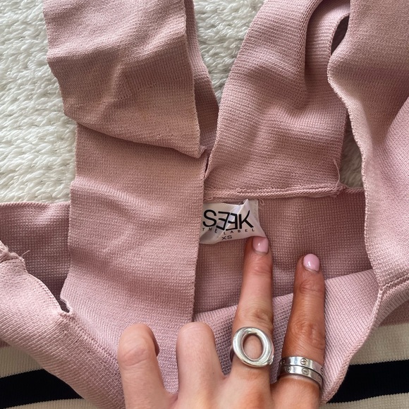 LF SEEK THE LABEL PINK CROP TOP Xs - Picture 3 of 5